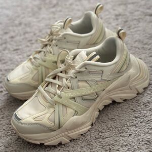 FILA Electrove 2 Sneakers | Whisper White | US W8.5